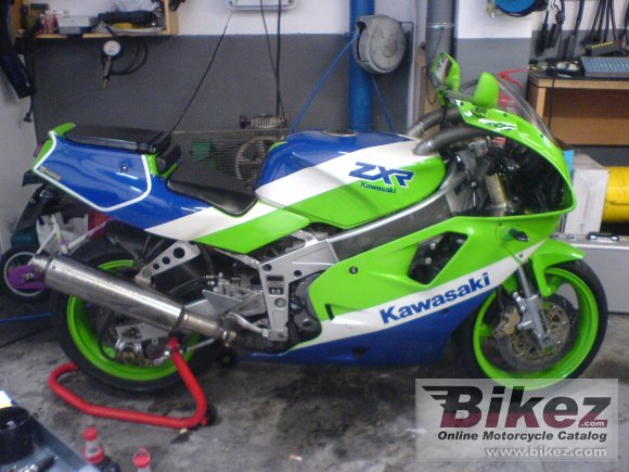 1991 Kawasaki ZXR 400 photo